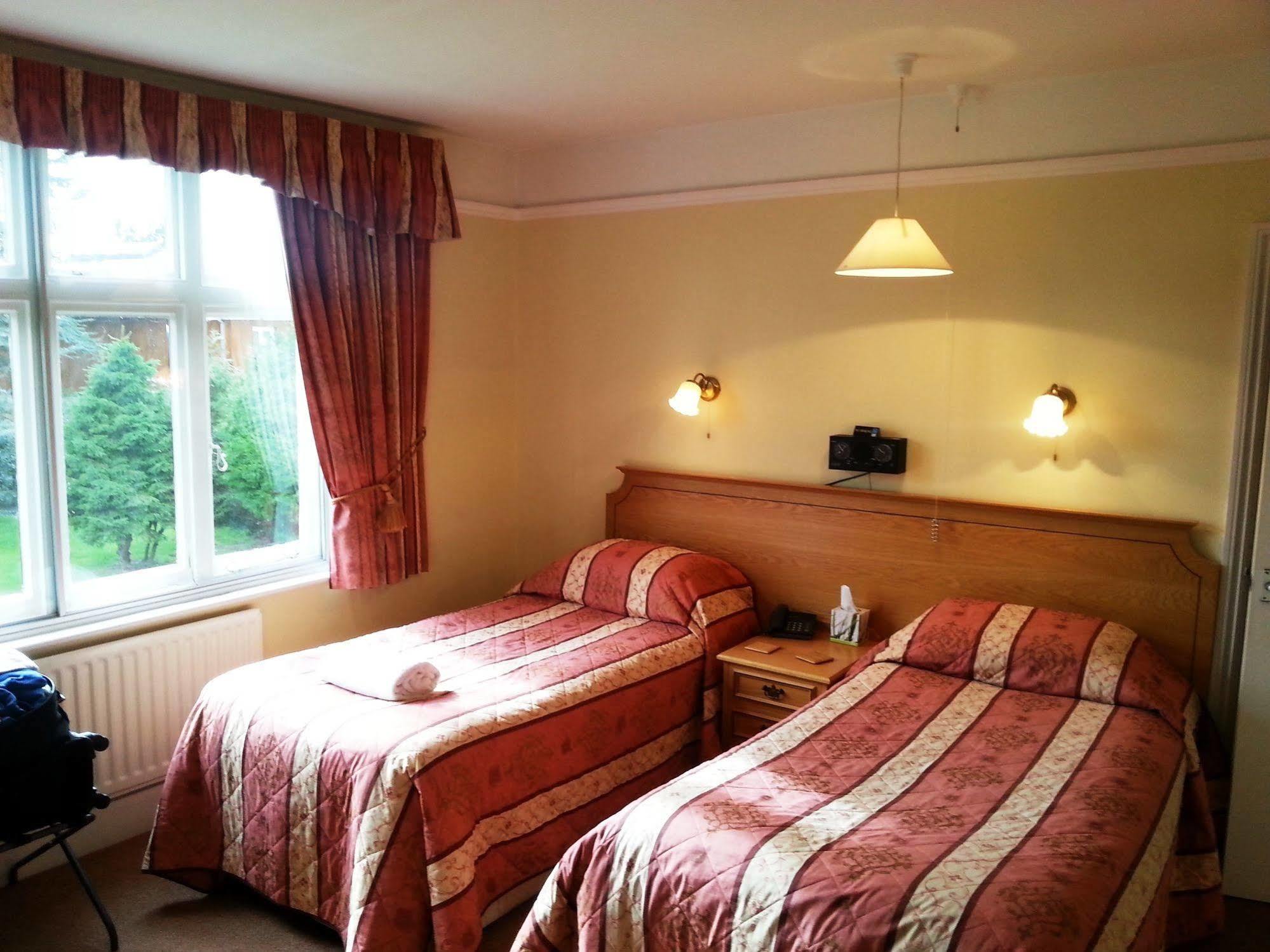 The Nyton Guesthouse Ely Extérieur photo